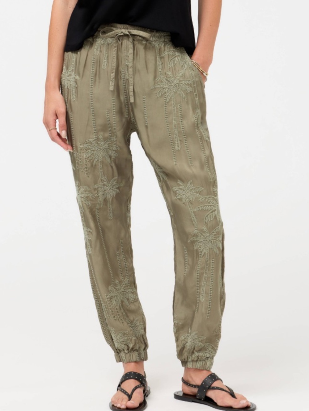 Johnny Was Palm Tree Esther Tonal
Green Medium Embroidered Elastic Waist Boho